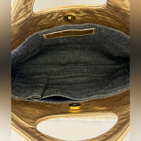 •B-Low the Belt• Stunning Luxe Goldi Rocks bag - Picture 9 of 10